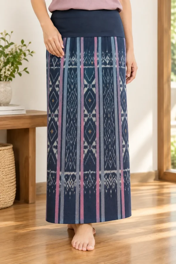 นกฮุก ริมโขง Online Store Image 10 ก.ย. 2569 11_50_05 ผ้าฝ้ายทอมือหมักโคลน “ลายขออุ้มหน่วย” โทนสีพาสเทล