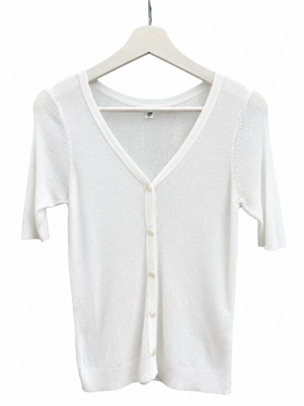 เสื้อคาร์ดิแกน UNIQLO